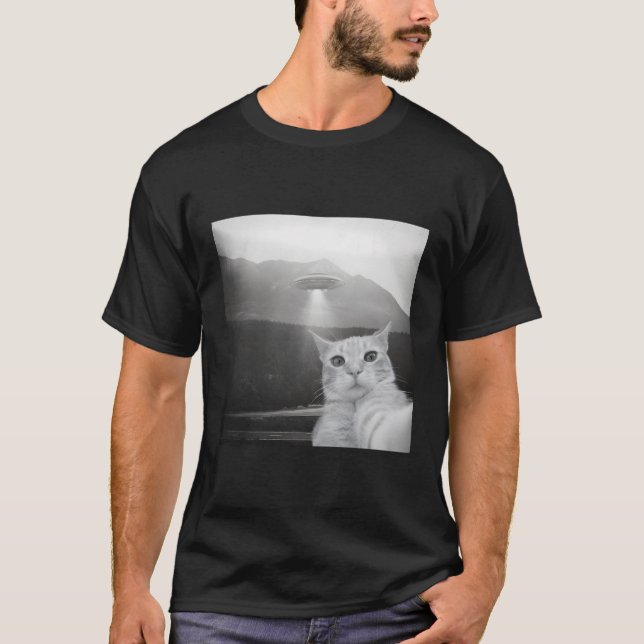 Cat Alien Ufo Selfie T-Shirt (Front)