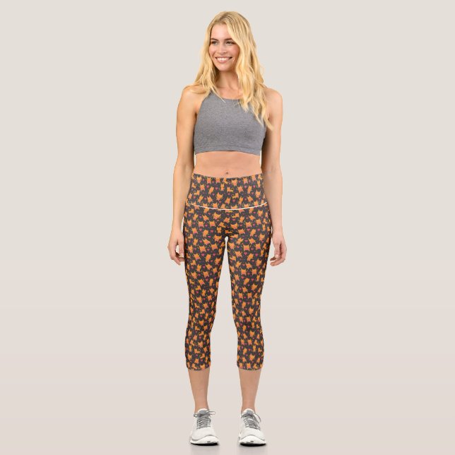 Cat Art | Cute Cat Pattern Childish Capri Leggings (Front)