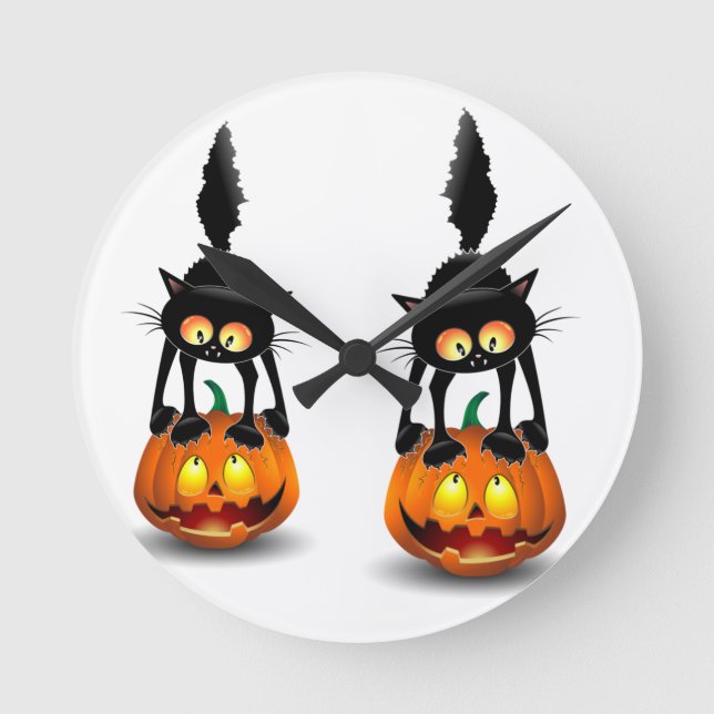 Cat Halloween Scared Cartoon on Pumpkin Round Clock (Front)