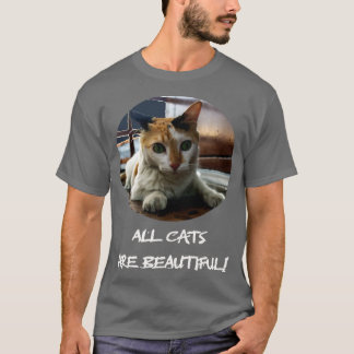 cat is cute T-Shirt