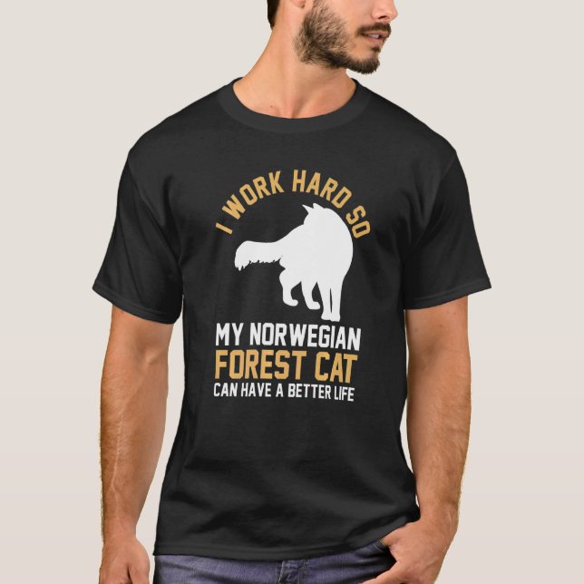Cat  Norwegian Forest T-Shirt (Front)