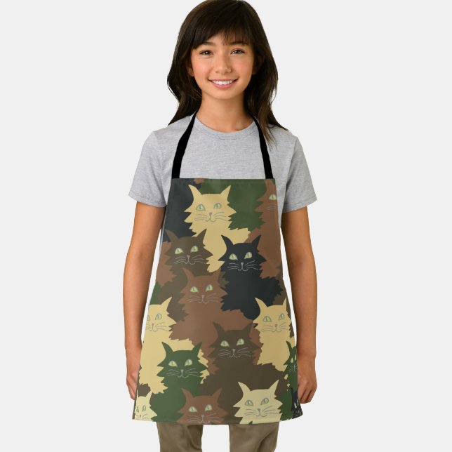 cat pattern doodle  apron (Insitu)