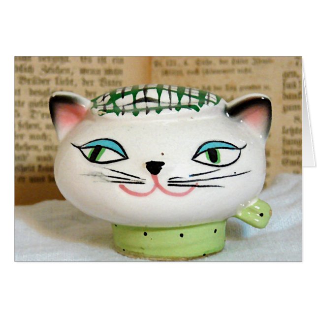 Cat Salt Shaker from 1958 (Front Horizontal)