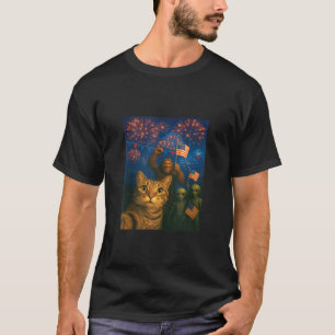 Cat Selfie Bigfoot Aliens Celebrating 4TH Of July T-Shirt