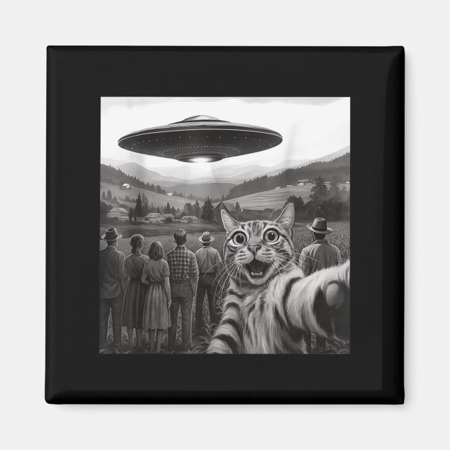 Cat Selfie People Watching An Alien Funny Cat For  Magnet (Front)