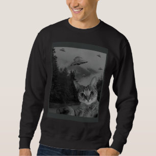 Cat Selfie UFO Sighting Alien Conspiracy Sci Fi L Sweatshirt