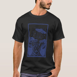 Cat Selfie with Alien UFO for Funny Cat Lovers and T-Shirt