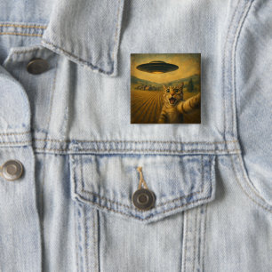 Cat Selfie With Alien UFO Funny Cat Gifts 15 Cm Square Badge