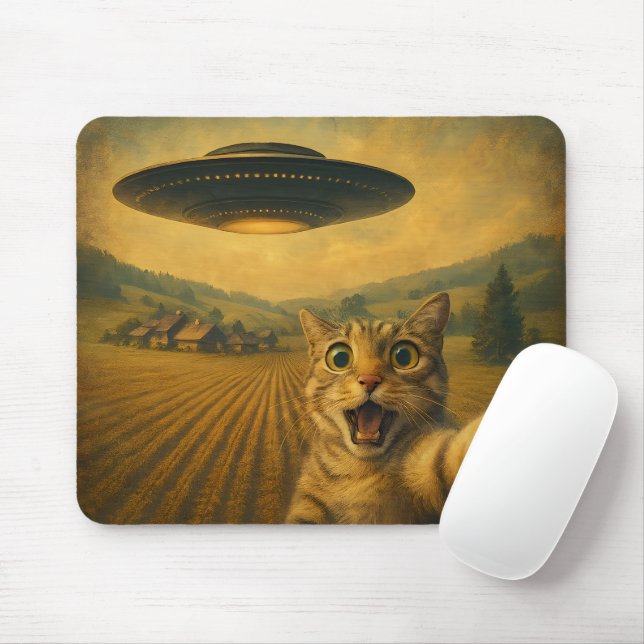 Cat Selfie With Alien UFO Funny Cat Gifts Mouse Pad (With Mouse)
