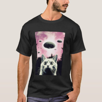 Cat Selfie With Alien UFO Funny Cat Mens Womens To T-Shirt