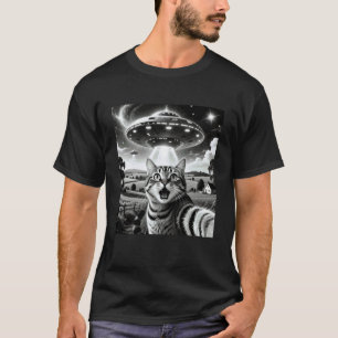 Cat Selfie with Aliens UFO Funny Cats Alien Abduct T-Shirt