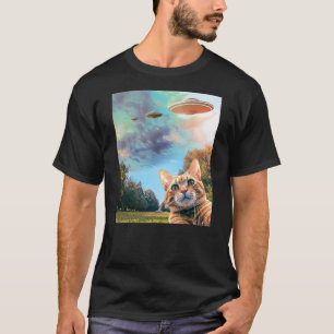 Cat Selfie with UFO T-Shirt