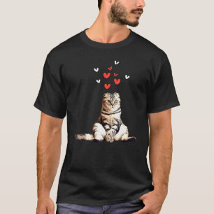 Cat Sitting Floor Hearts Black Background Cute Kit T-Shirt