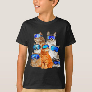 Cat skiing funny  T-Shirt
