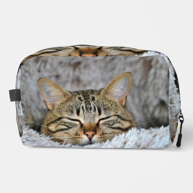 cat sleeping dopp kit (Front)