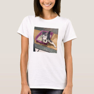 Cat Toilet Sand With A Leg Funny T-Shirt