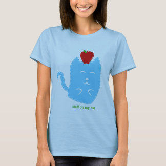 Cat with apple on head t-shirt