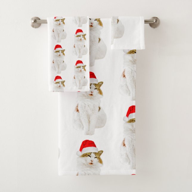 Cat with Santa's Hat Bath Towel Set (Insitu)