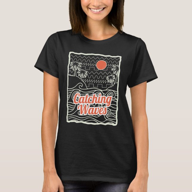 Catching Waves Retro Synthwave Waveform 80s Synthe T-Shirt (Front)