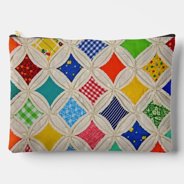 Cathedral Window Quilt Accessory Pouch (Front)