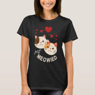 Cats Hugging Together Happy Wedding Married Day Ju T-Shirt