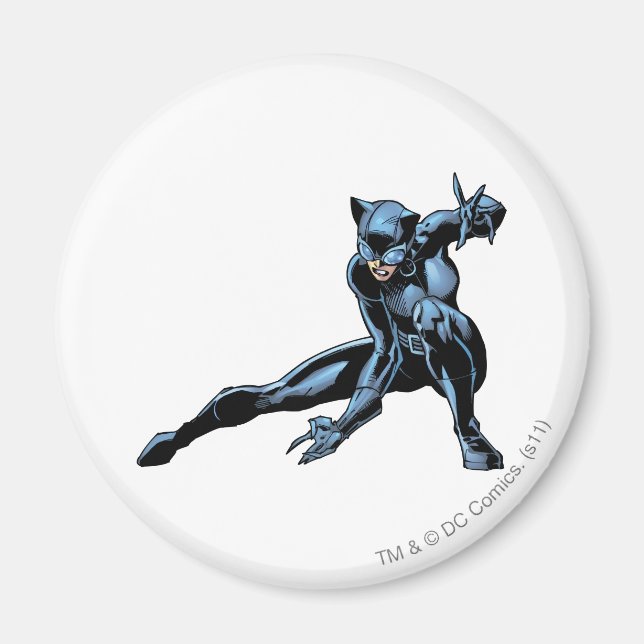 Catwoman crouches magnet (Front)