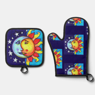 Celestial Sun Moon Nineties Artsy Pattern  Oven Mitt & Pot Holder Set