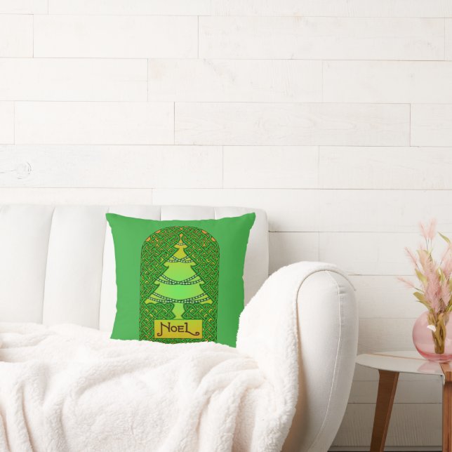 Celtic Christmas Tree Cushion (Couch)
