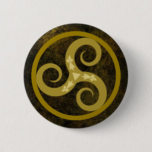 Celtic Decorative Gold Triskele Symbol 6 Cm Round Badge