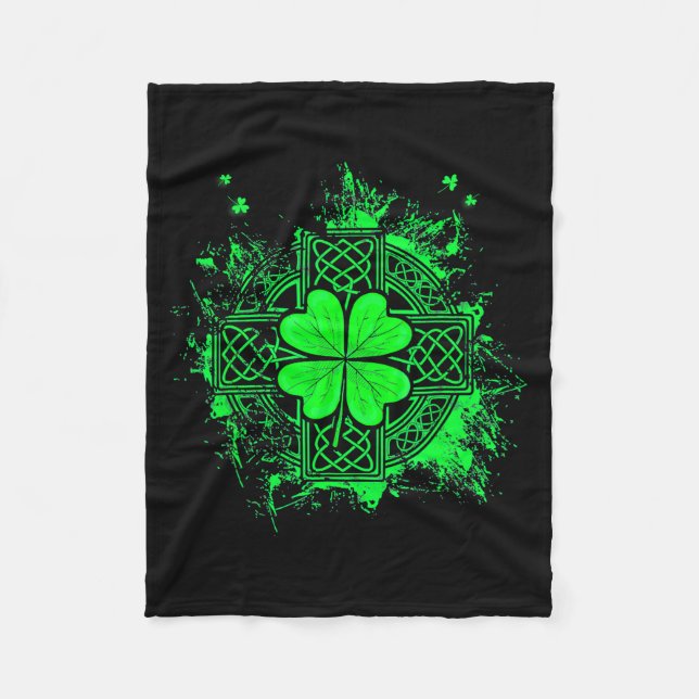 Celtic Knot Irish Shamrock Three Leaf Clover St Pa Fleece Blanket (Front)