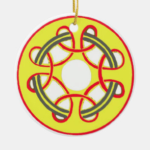 Celtic Knot Looping Pattern on Ornament