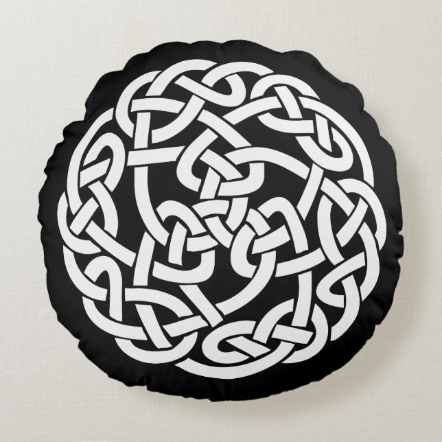 celtic knot round pillow (Front)