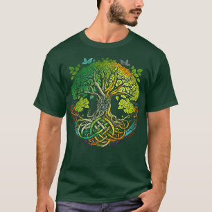 Celtic knot tree life or Gaelic knotwork art Oak o T-Shirt