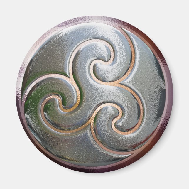 celtic round embossed triskele magnet (Front)