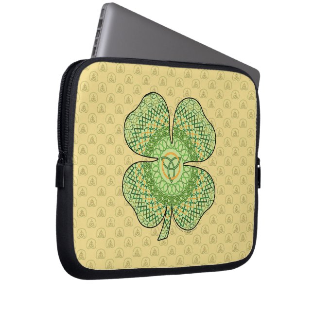 Celtic Shamrock Laptop Case (Front Right)