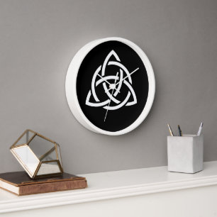 Celtic Trinity Knot Triquetra Symbol Clock