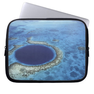 CENTRAL AMERICA, Belise, Large coral reefs off Laptop Sleeve