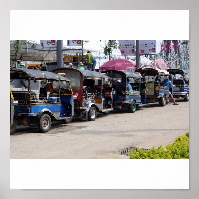 Central Plaza Tuk Tuks Poster (Front)