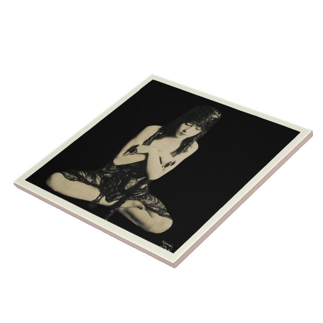 Ceramic tile with Vintage Dancer (Side)