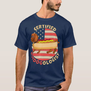 Certified Hotdogologist Funny HOT DOG Dachshund T-Shirt