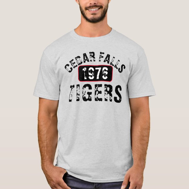 CFHS76 Retro CEDAR FALLS TIGERS 1976 T-Shirt (Front)