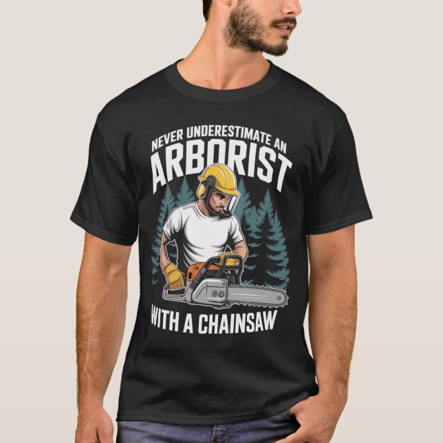 Chainsaw hero in forestry T-Shirt (Front)