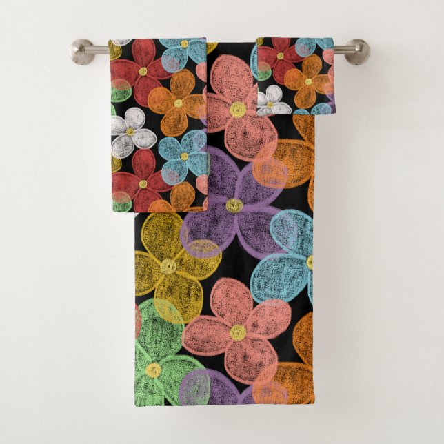Chalk Daisies Bath Towel Set (Insitu)