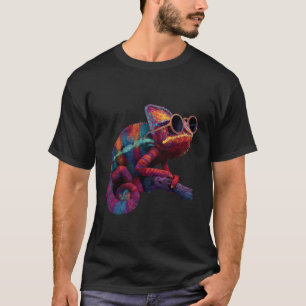 Chameleon Lover Portrait Artwork Wildlife Colourfu T-Shirt