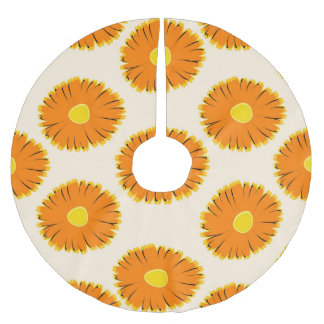 Chamomiles: Vintage Floral Pattern. Brushed Polyester Tree Skirt