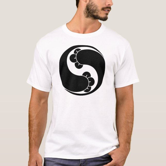 Changed shape two clove swirls T-Shirt (Front)