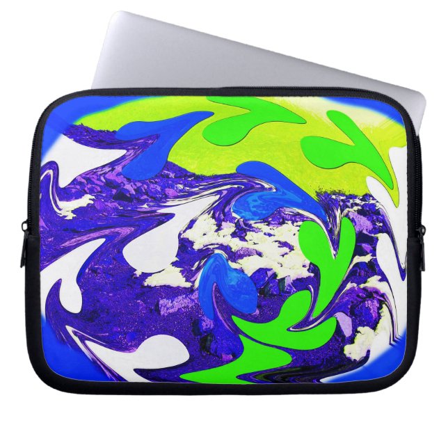 Changing nature laptop sleeve (Front)