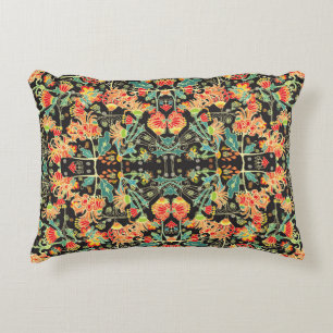 Chaotic floral: vintage abstract pattern. decorative cushion