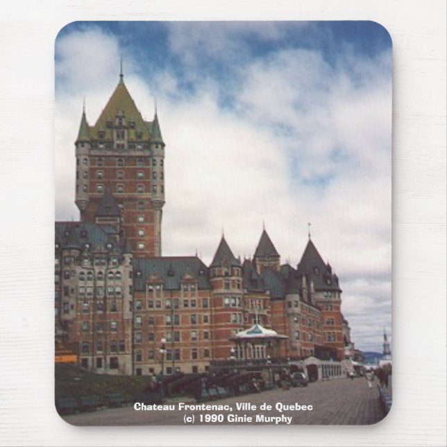 "Chateau Frontenac, Ville de Quebec" Mouse Pad (Front)