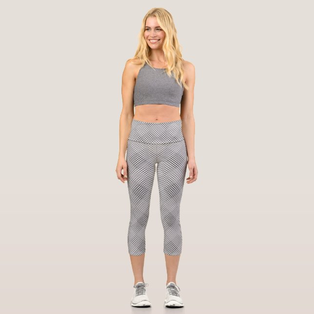 Checked pattern diagonal 2 tones w OffWhite Capri Leggings (Front)